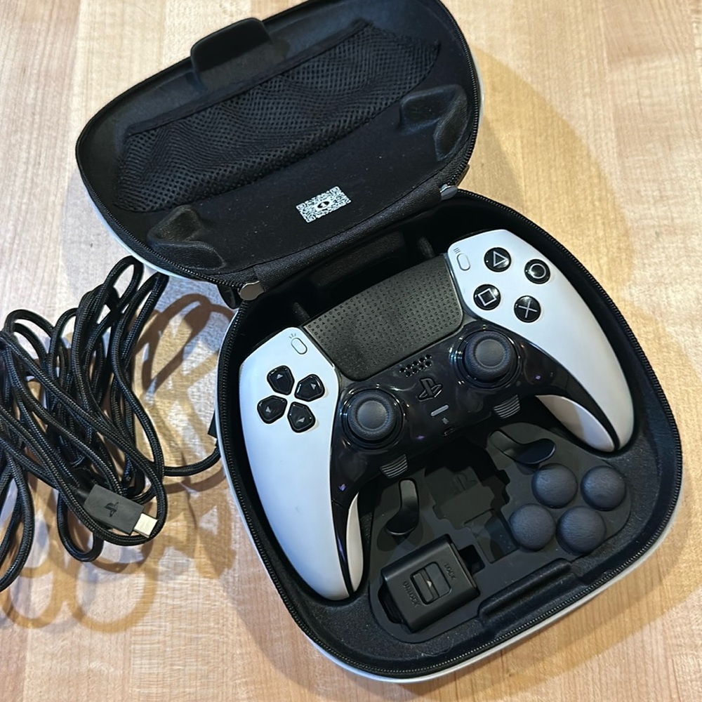 PlayStation Sony DualSense Edge Wireless Controller - White